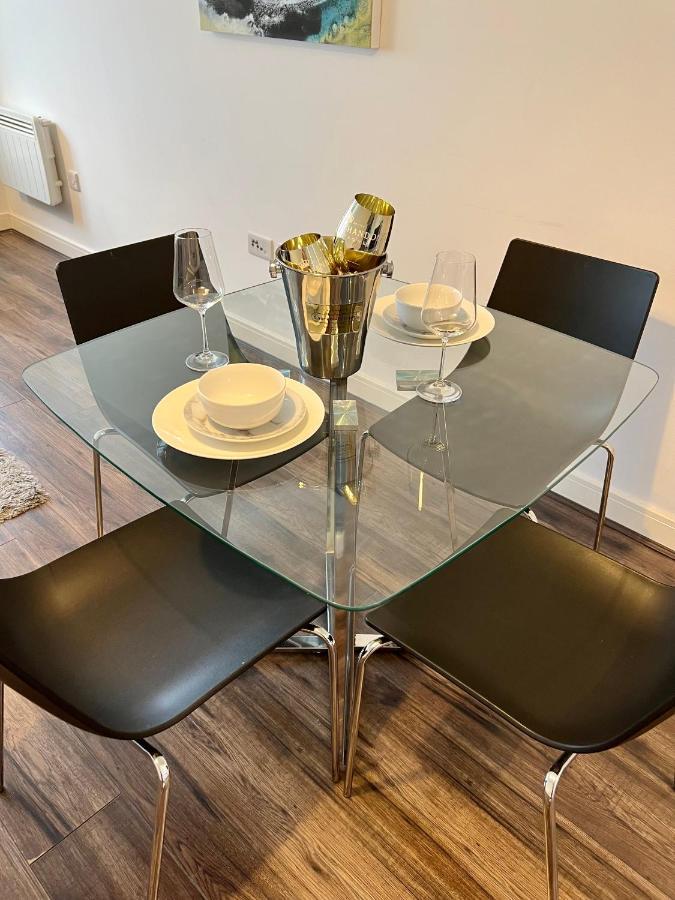 Liverpool Waterfront Apartment エクステリア 写真